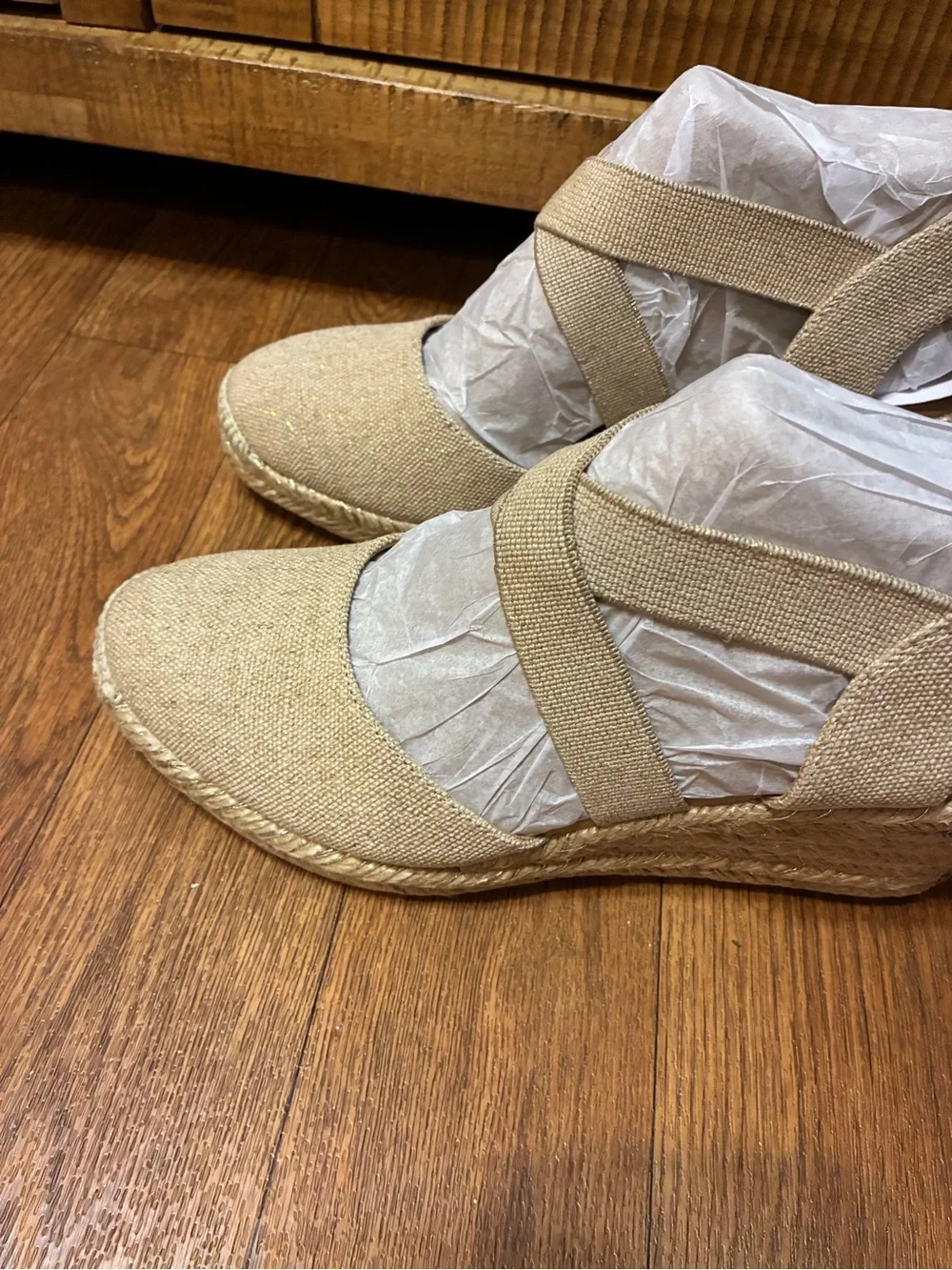 Easy Spirit Beige Gold Canvas Espadrille Wedge with Crossover Straps Sz 7 NWT
